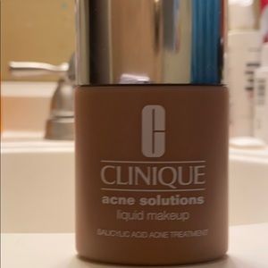 Clinique acne solutions foundation